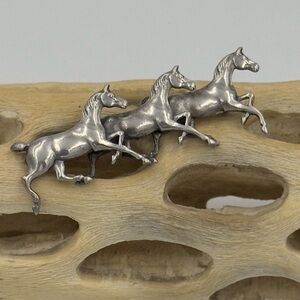 Vintage Sterling Silver Brooch Pin of 3 Trotting Horses